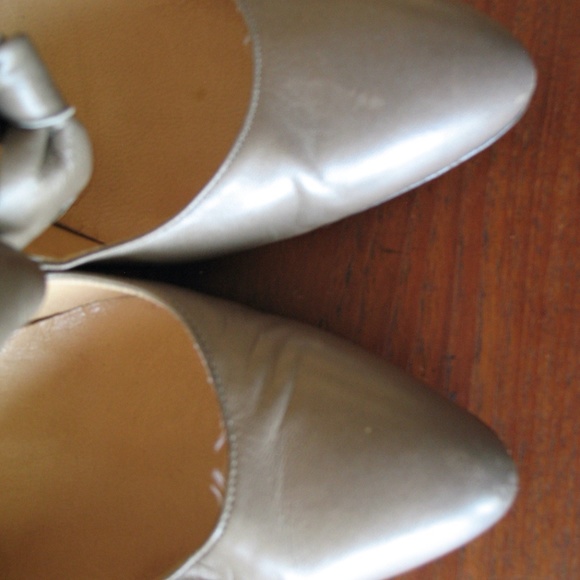 Calvin Klein Italian Leather Bow Tie Heels 8.5 - Picture 7 of 10